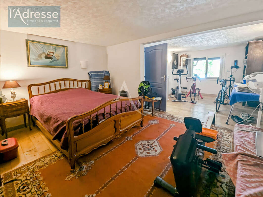 Maison rénovée de 147 m² avec jardin sur les hauteurs de Puy-l'Evêque - photo 12