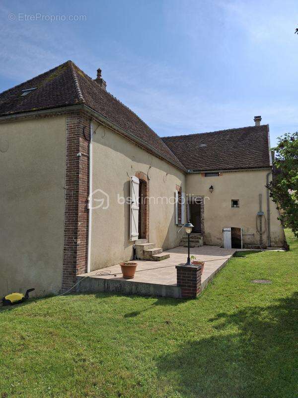 Maison à SAINT-MAURICE-AUX-RICHES-HOMMES