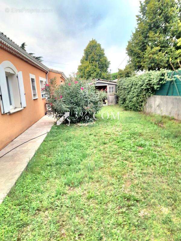 Maison à CHATEAUNEUF-SUR-ISERE