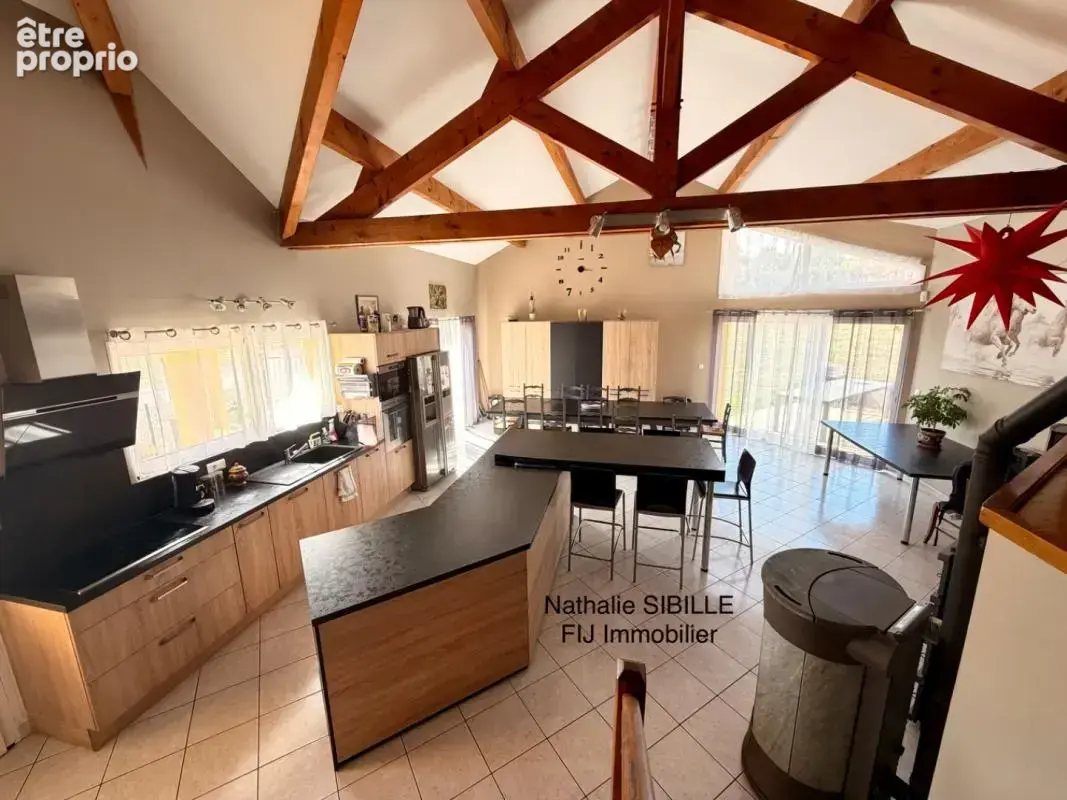 Photo Maison à Gevigney-Et-Mercey au prix de 310 000€