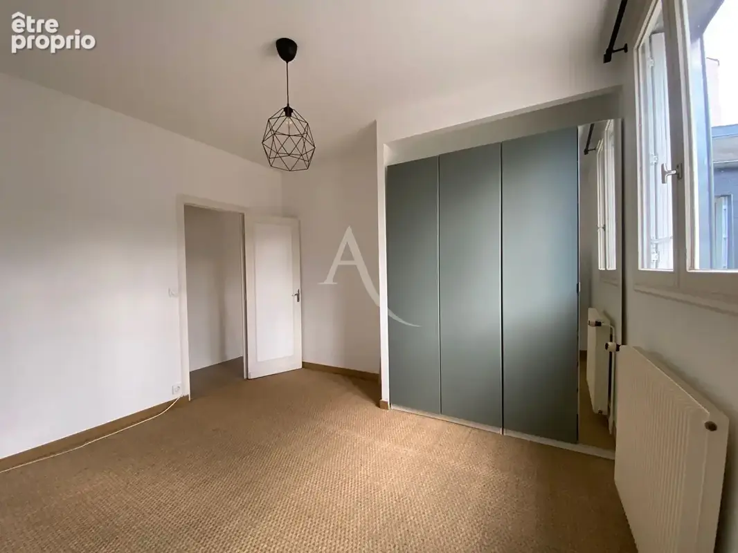 Proche future FAC  Maison appartement 93m² chambres accès toit terrasse  . - photo 8