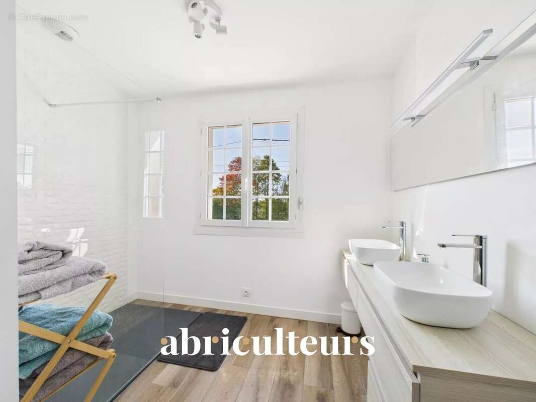 Maison à LES SORINIERES