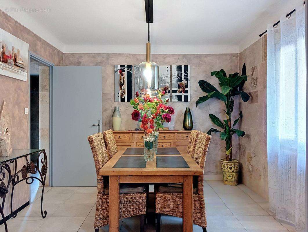 Exclusivité - Magnifique maison de 200m2 - Carpentras - photo 3