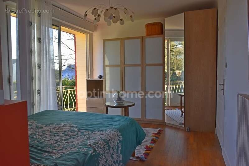 Maison familiale de plain-pied avec grande piscine intérieure, aux portes de la Gacilly - photo 9