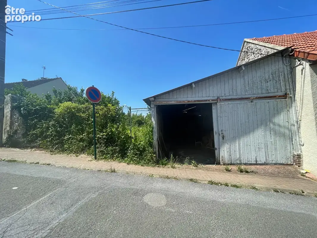 Photo Parking à Nanteuil-Les-Meaux au prix de 100 000€