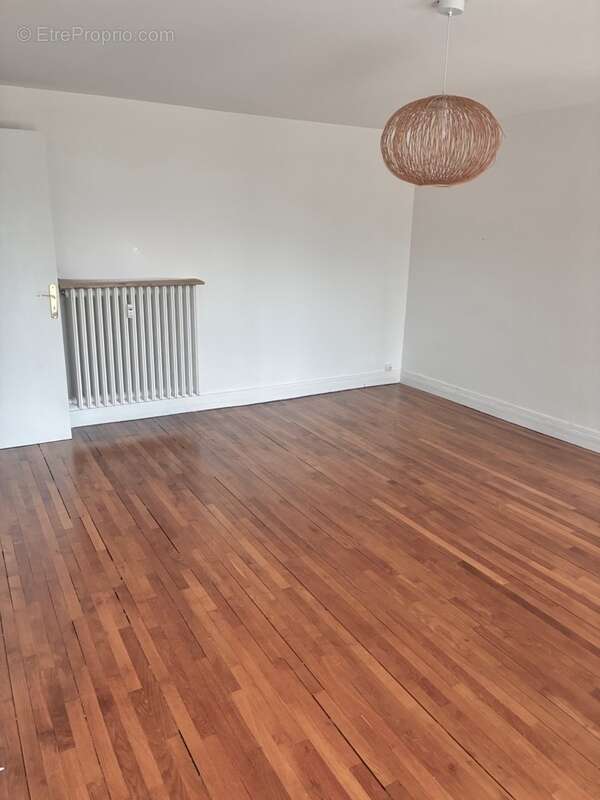 Exclusivité *Coup de cœur* Vue exceptionnelle sur la Catène* T4/T5 Perret 96 m² avec parking et cave - photo 5