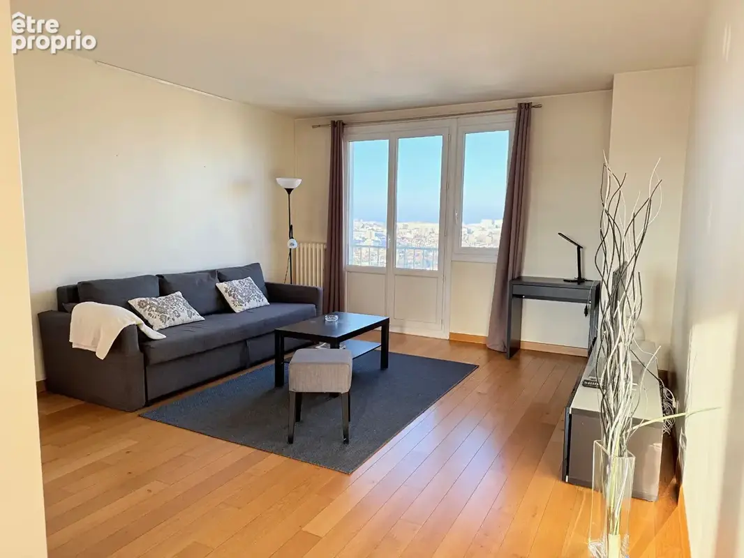 Photo Appartement à Le Kremlin-Bicetre au prix de 329 000€
