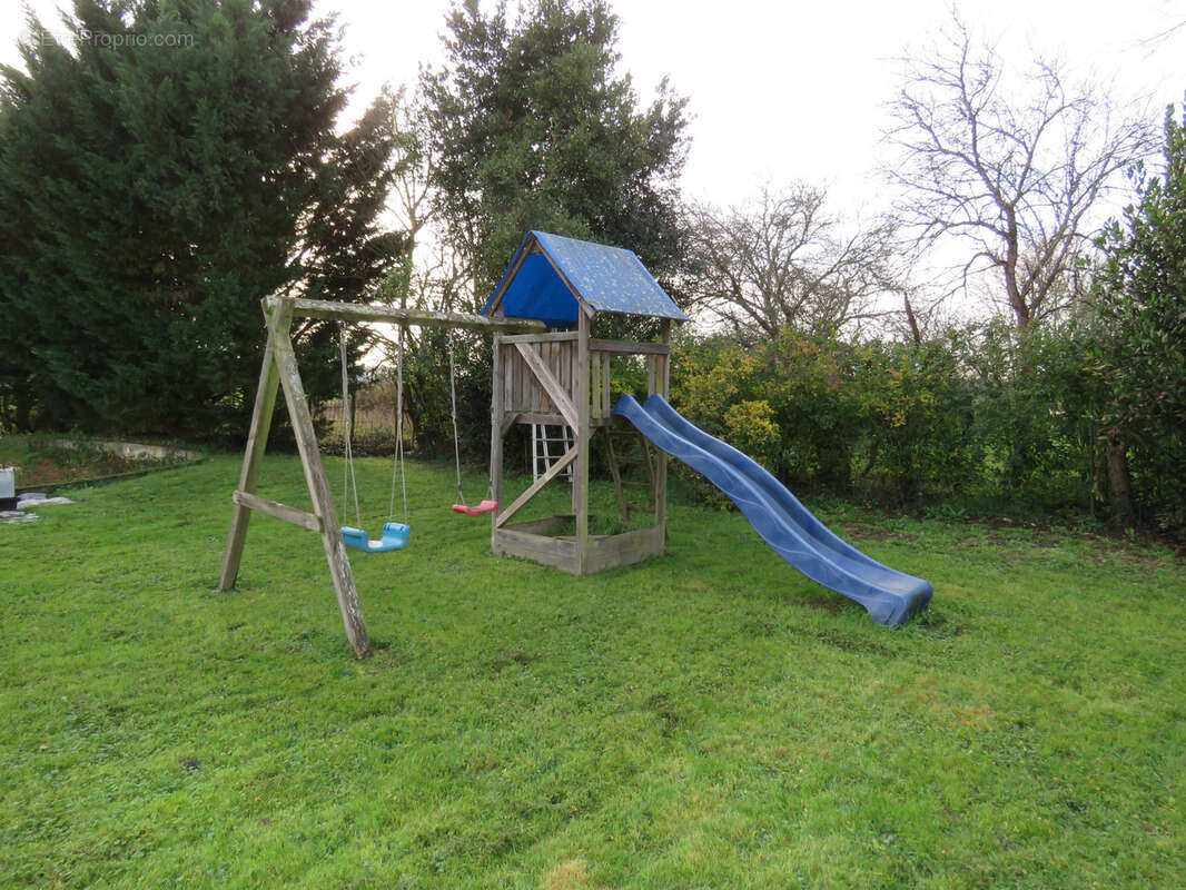 Maison à PERS-EN-GATINAIS