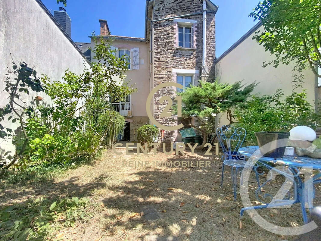 Maison 138 m² à Rennes  - photo 2