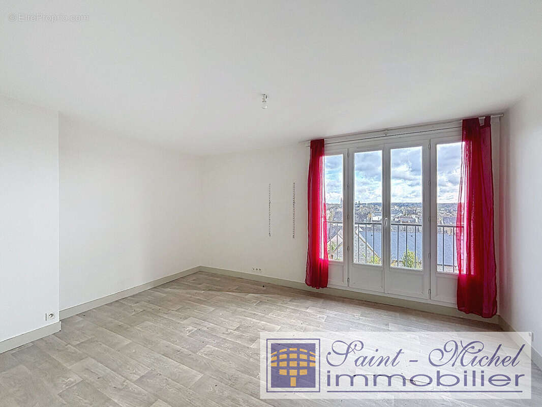 Appartement à QUIMPERLE