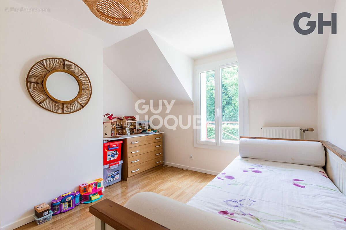 Maison à SOISY-SUR-SEINE