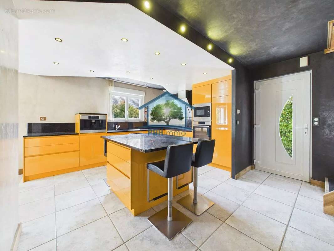 Maison à OBERMODERN-ZUTZENDORF