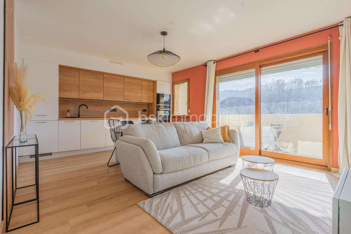 Appartement à ALBY-SUR-CHERAN