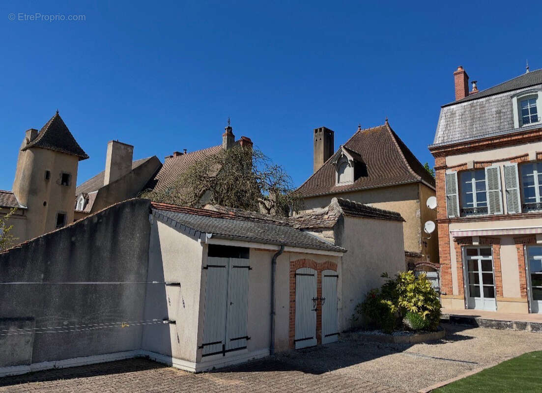 Demeure  de Maitre de 1868- Un patrimoine d'exception  au coeur de Bourbon-Lancy - photo 32