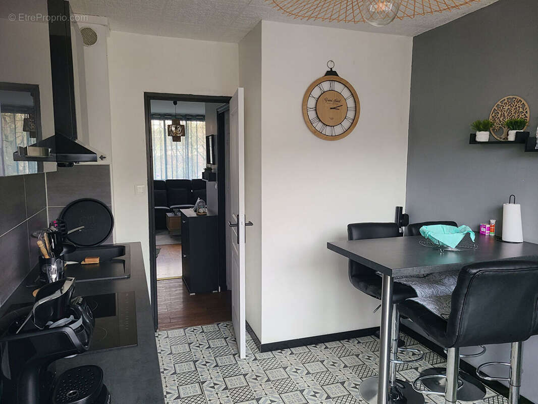 Appartement à FONTENAY-LE-FLEURY