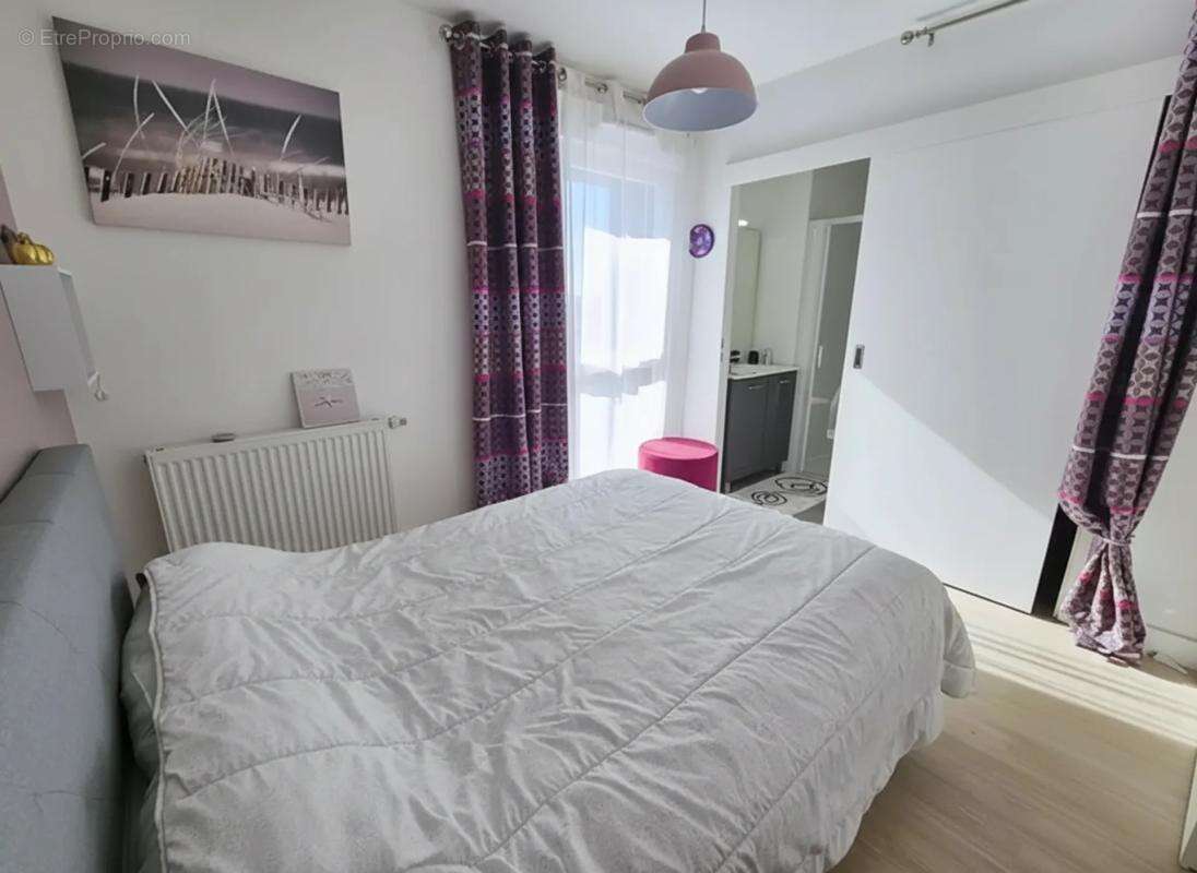 Appartement à PAREMPUYRE