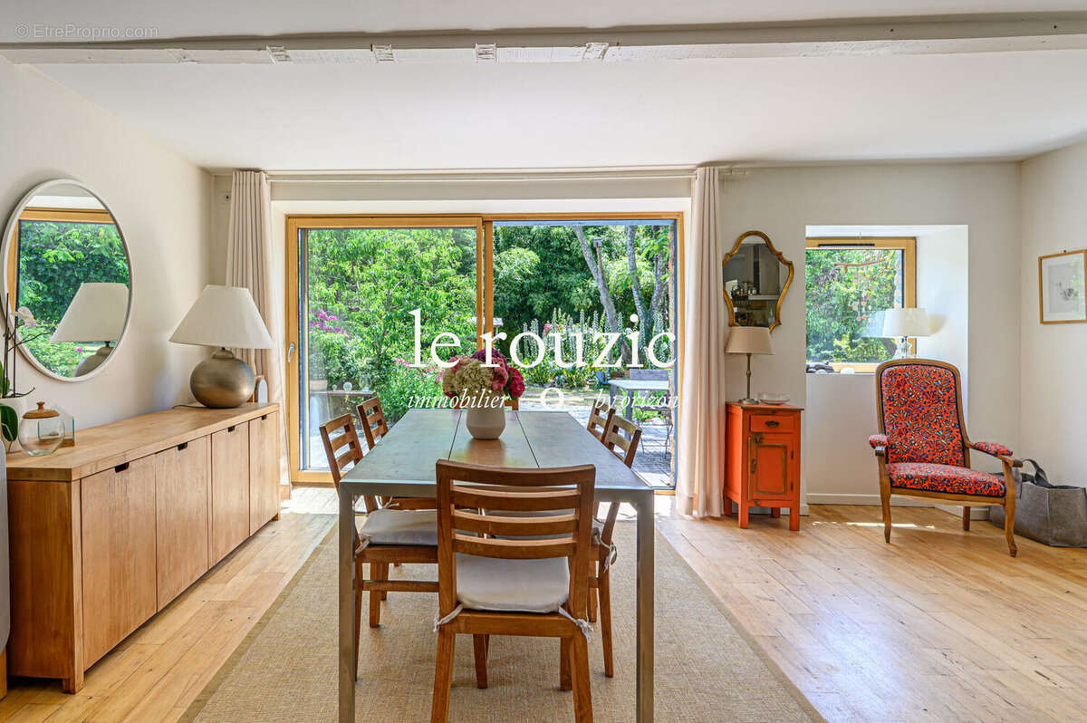 Maison 317 m² à Guidel  - photo 2