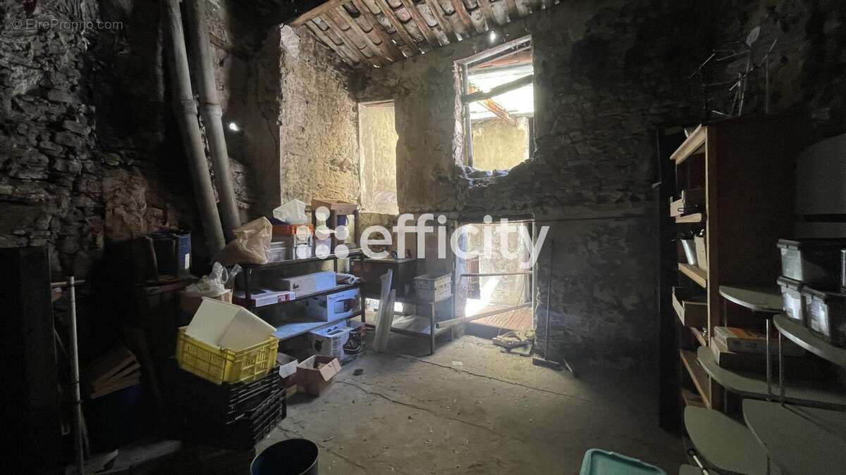 Appartement 150 m² à Apt  - photo 8