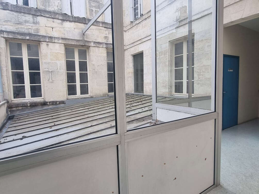 Commerce à ROCHEFORT