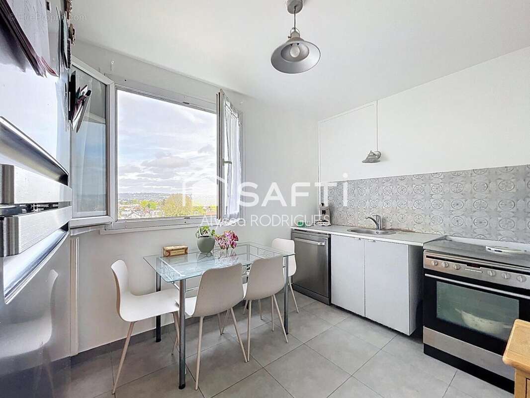 Photo 2 - Appartement à SAINT-GRATIEN