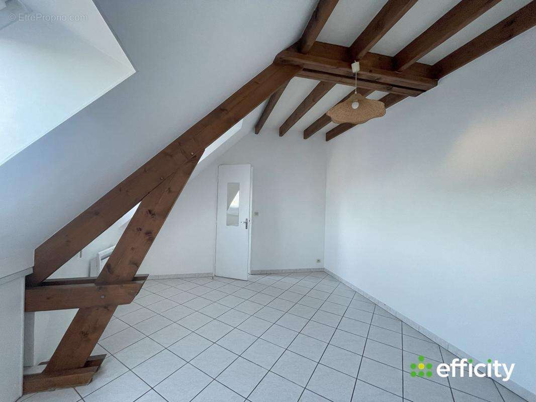 Appartement à EPERNON