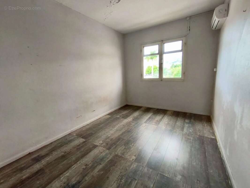 Appartement à SAINT-DENIS