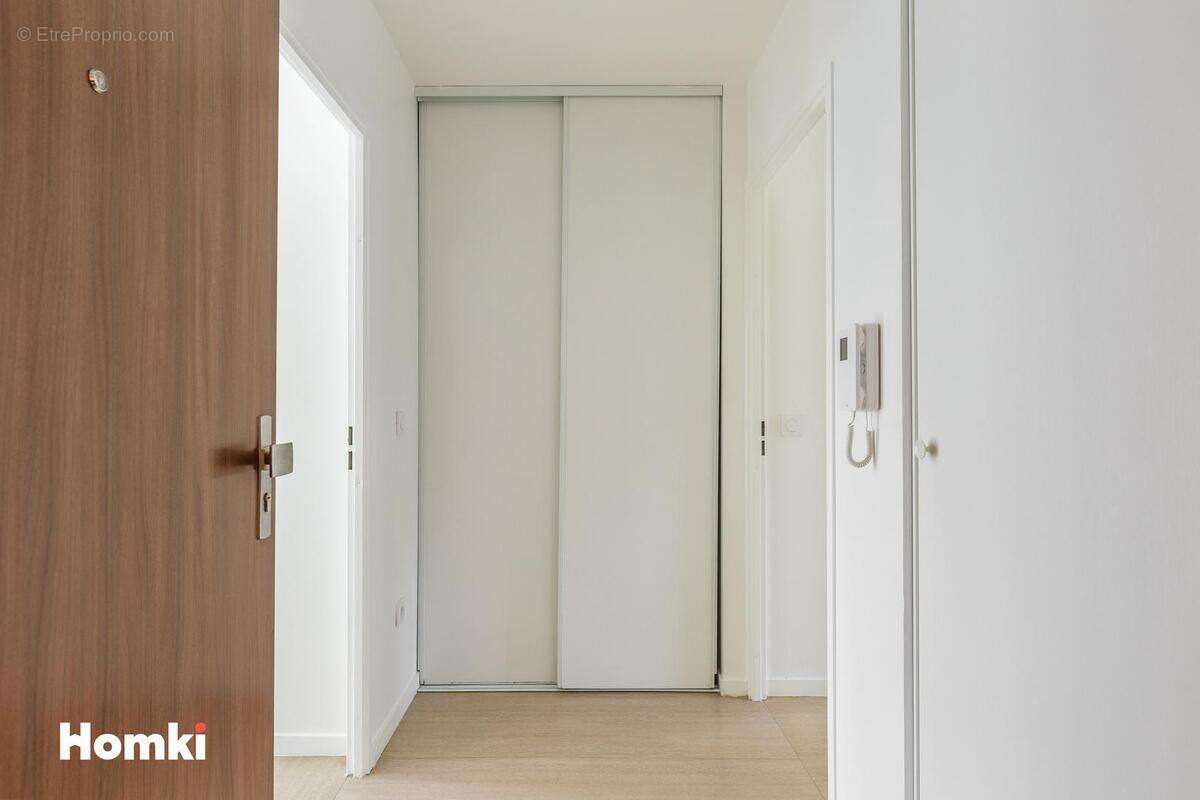 Appartement à BEAUCHAMP