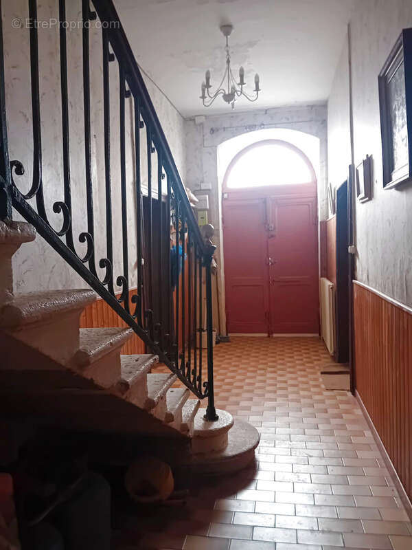 Maison à PUJOLS-SUR-CIRON