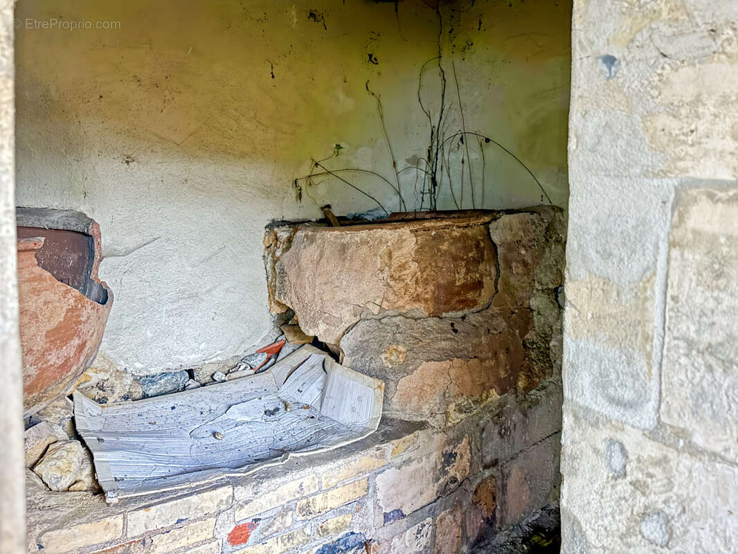 Maison à BARBEZIEUX-SAINT-HILAIRE