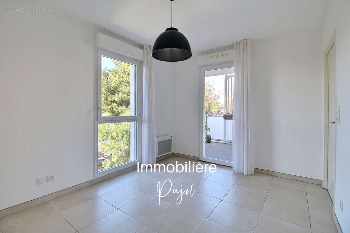 Appartement à MARSEILLE-8E