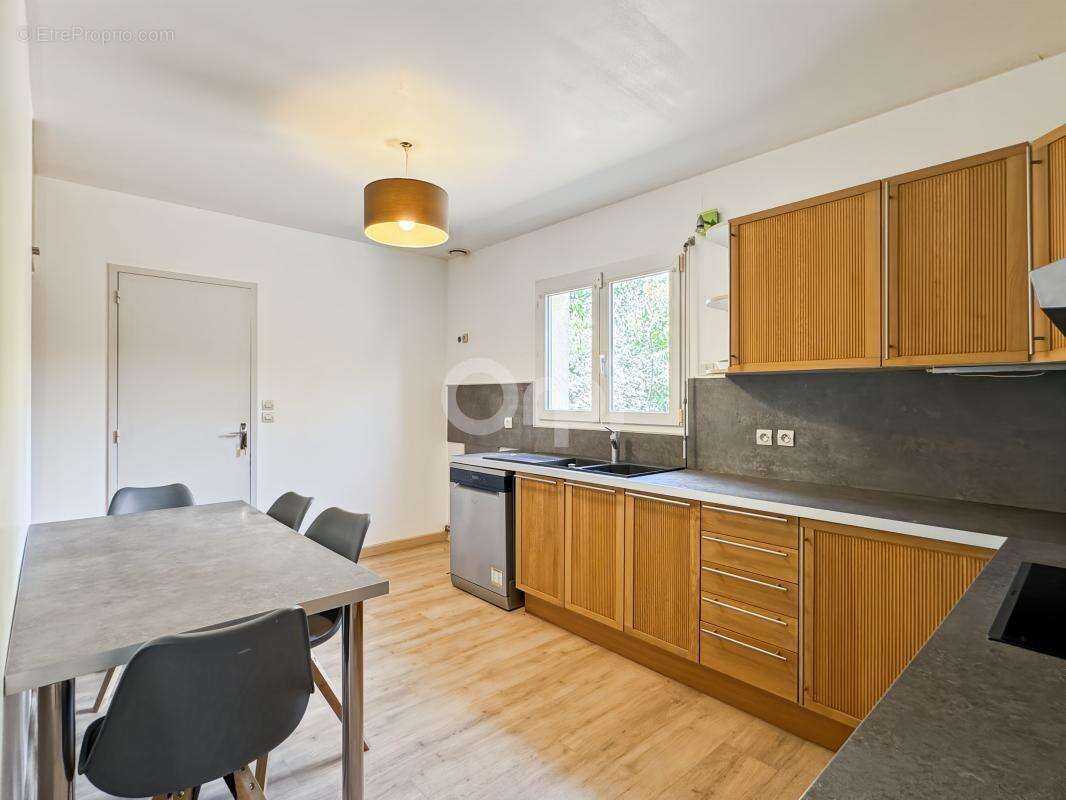 Maison familiale dans le secteur recherché de Saint Michel à Evreux - photo 4