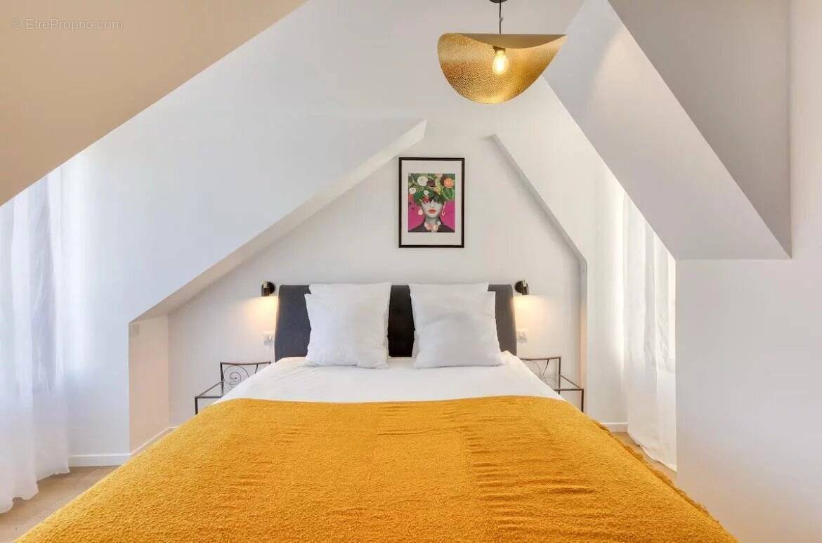 Maison à ISSY-LES-MOULINEAUX