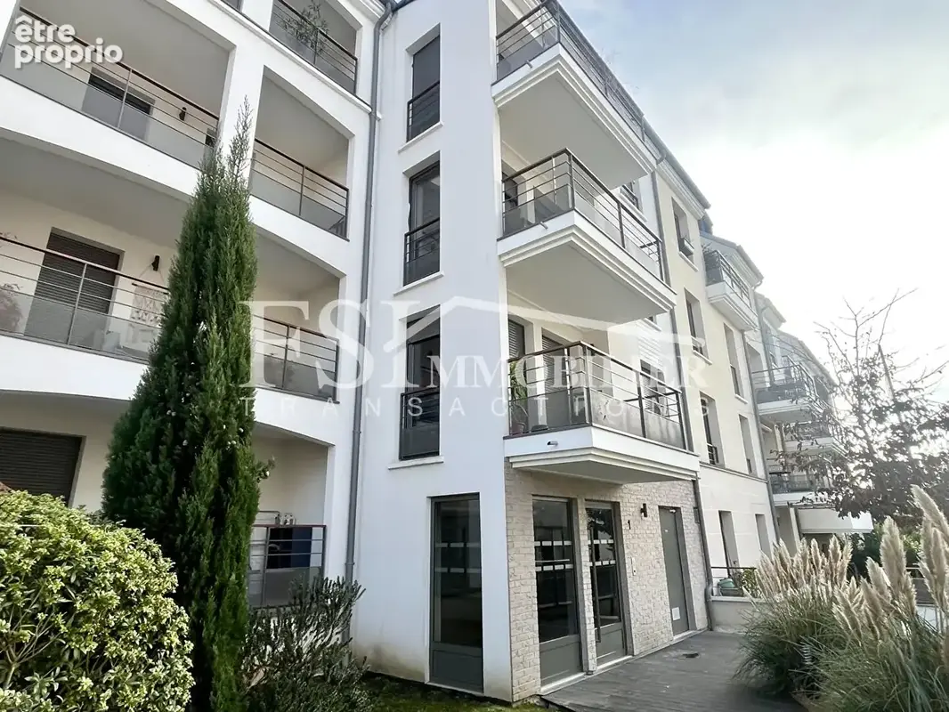 Photo Appartement à Saint-Leu-La-Foret au prix de 230 000€