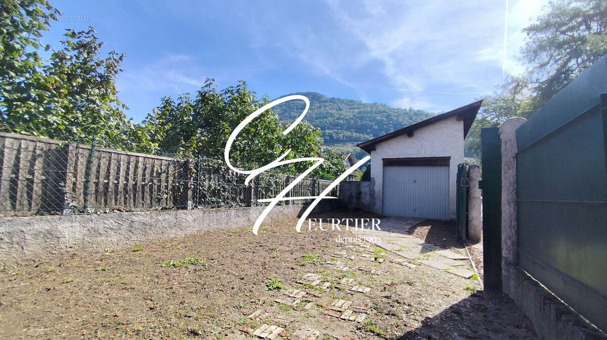 Maison à VILLARD-BONNOT