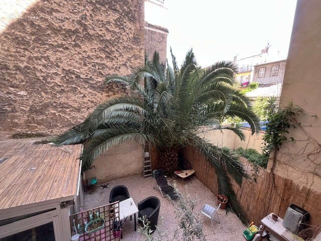 Appartement à MARSEILLE-5E