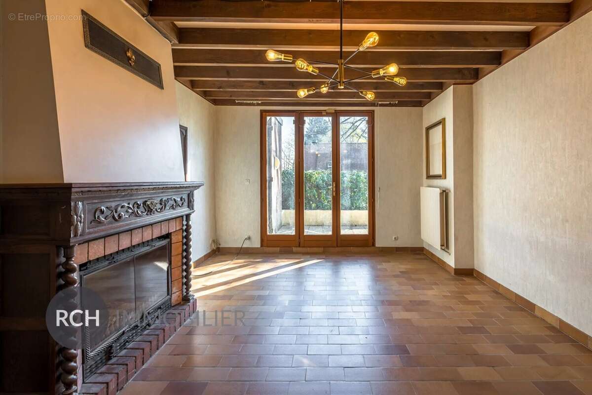 Maison à MONTFORT-L'AMAURY