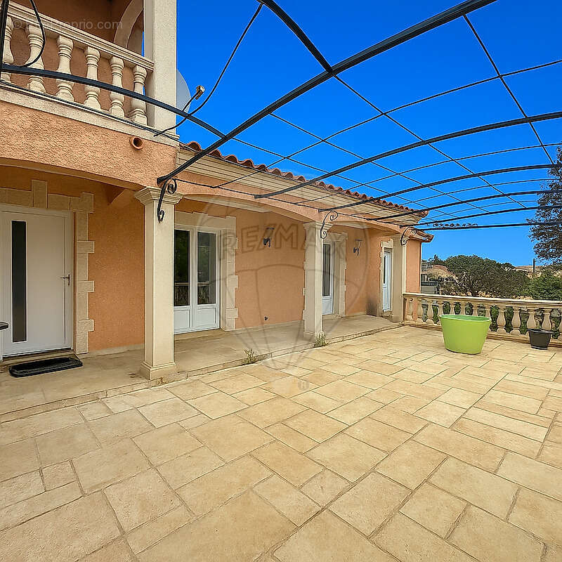 Maison à POULX