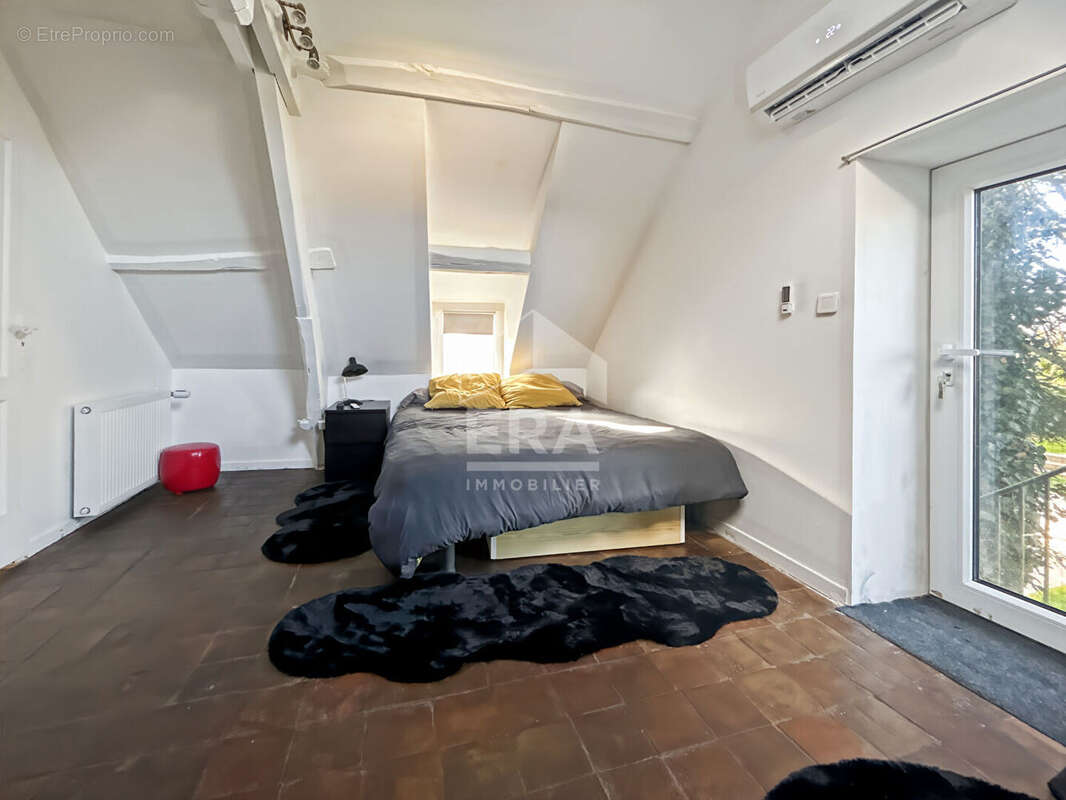 Maison à SAINT-ESCOBILLE