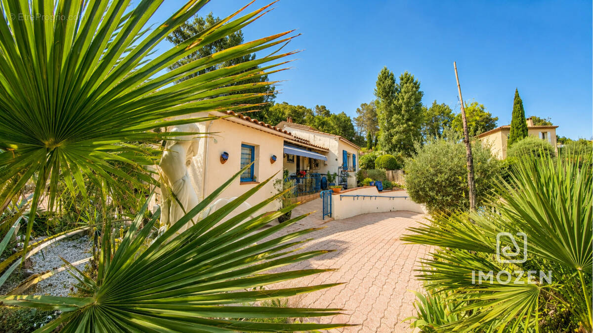 Maison à FLASSANS-SUR-ISSOLE