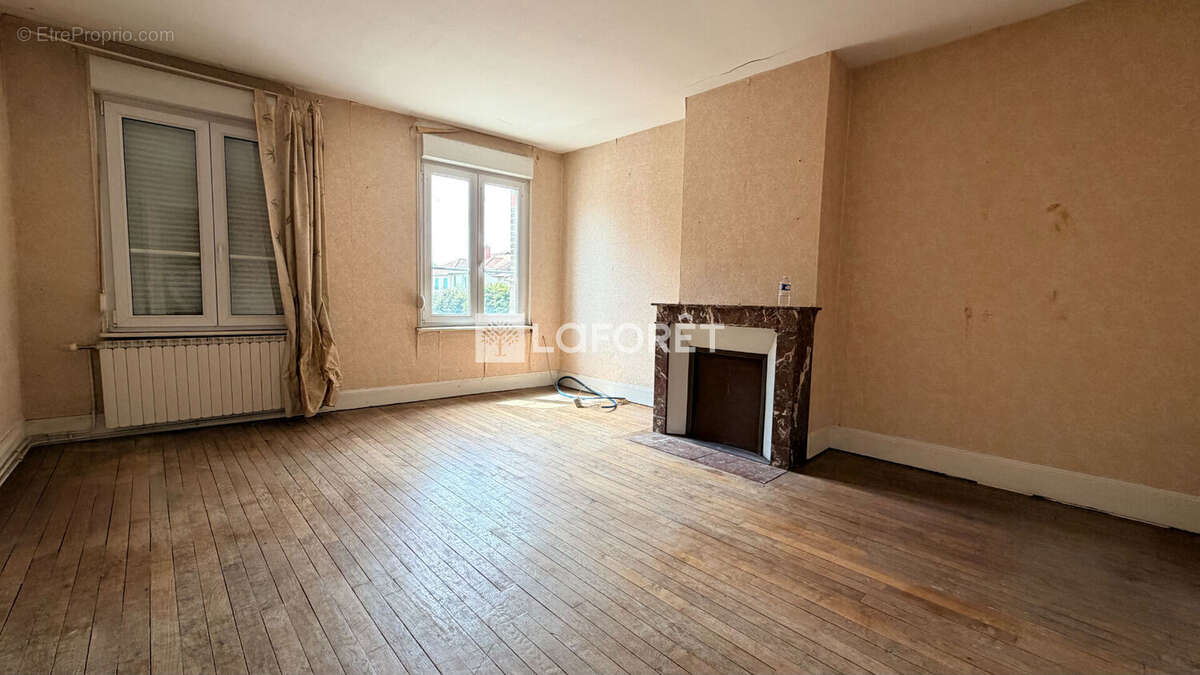Varennes-en-argonne - immeuble 171 m² - photo 9