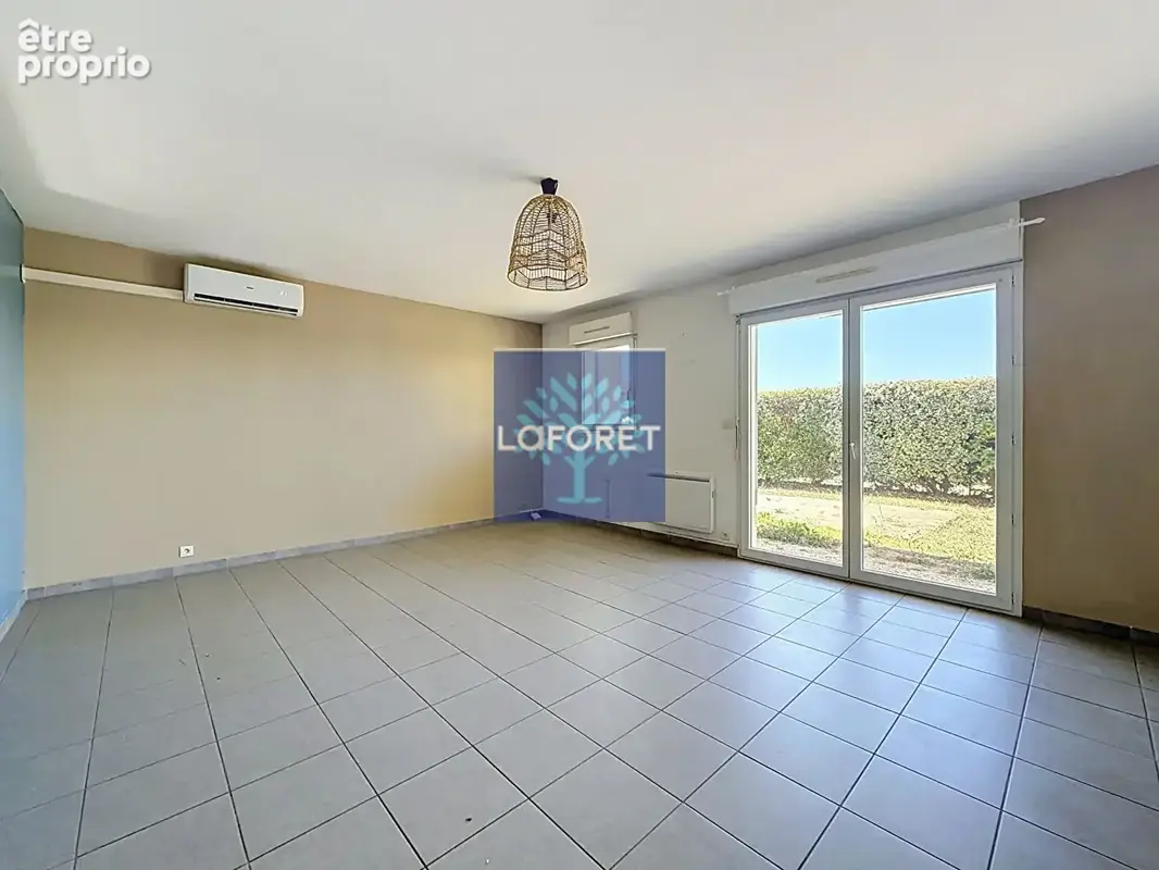 CLAVETTE -T4 lumineux avec jardin privatif, piscine et 2 stationnements - photo 4