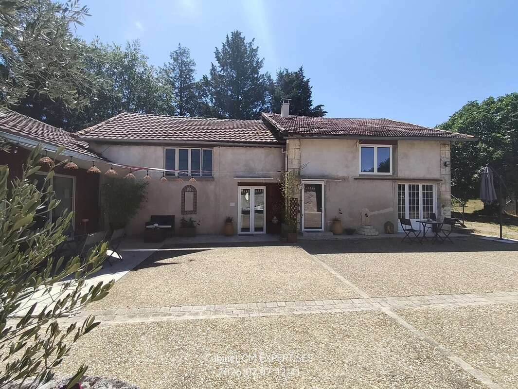 Maison à SAINT-ASTIER