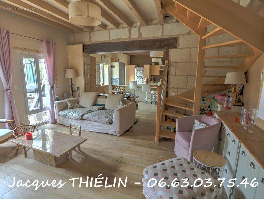Maison à LONGUE-JUMELLES