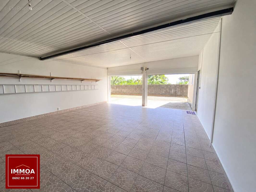 Maison à vendre de type  F3 – Saint-Anne (97437) – À proximité du Bassin Bleu - photo 3