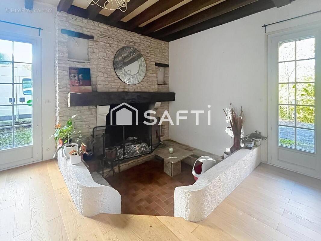 Photo 1 - Maison à SAINT-MEARD-DE-DRONE