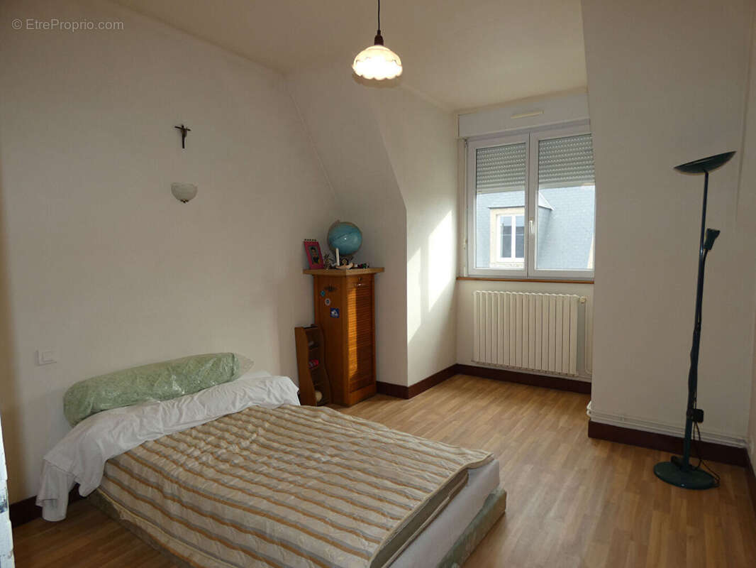 Maison à SAINT-HILAIRE-DU-HARCOUET