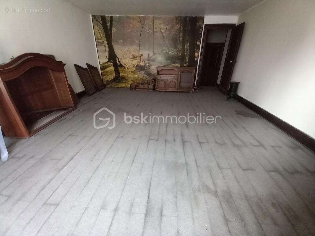 Maison de 180m² à fort potentiel avec garage de 100m² - photo 3