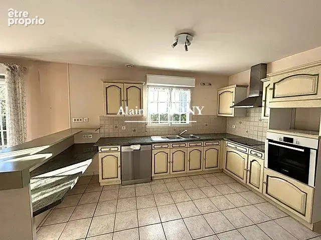 Maison 6 pièces 152 m² à vendre à Lisieux (14100) - photo 4
