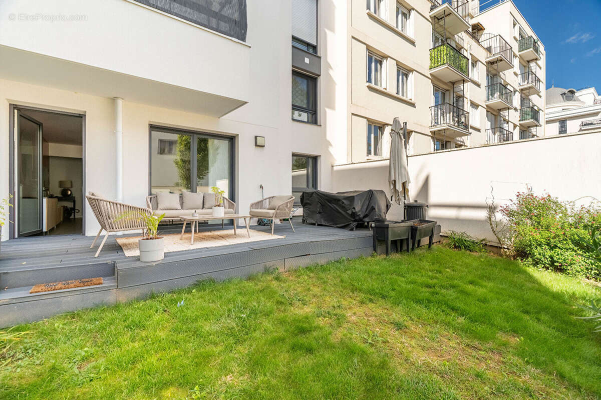Appartement à COLOMBES