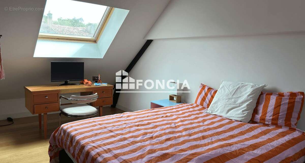 Centre-ville / appartement duplex avec parking - photo 4